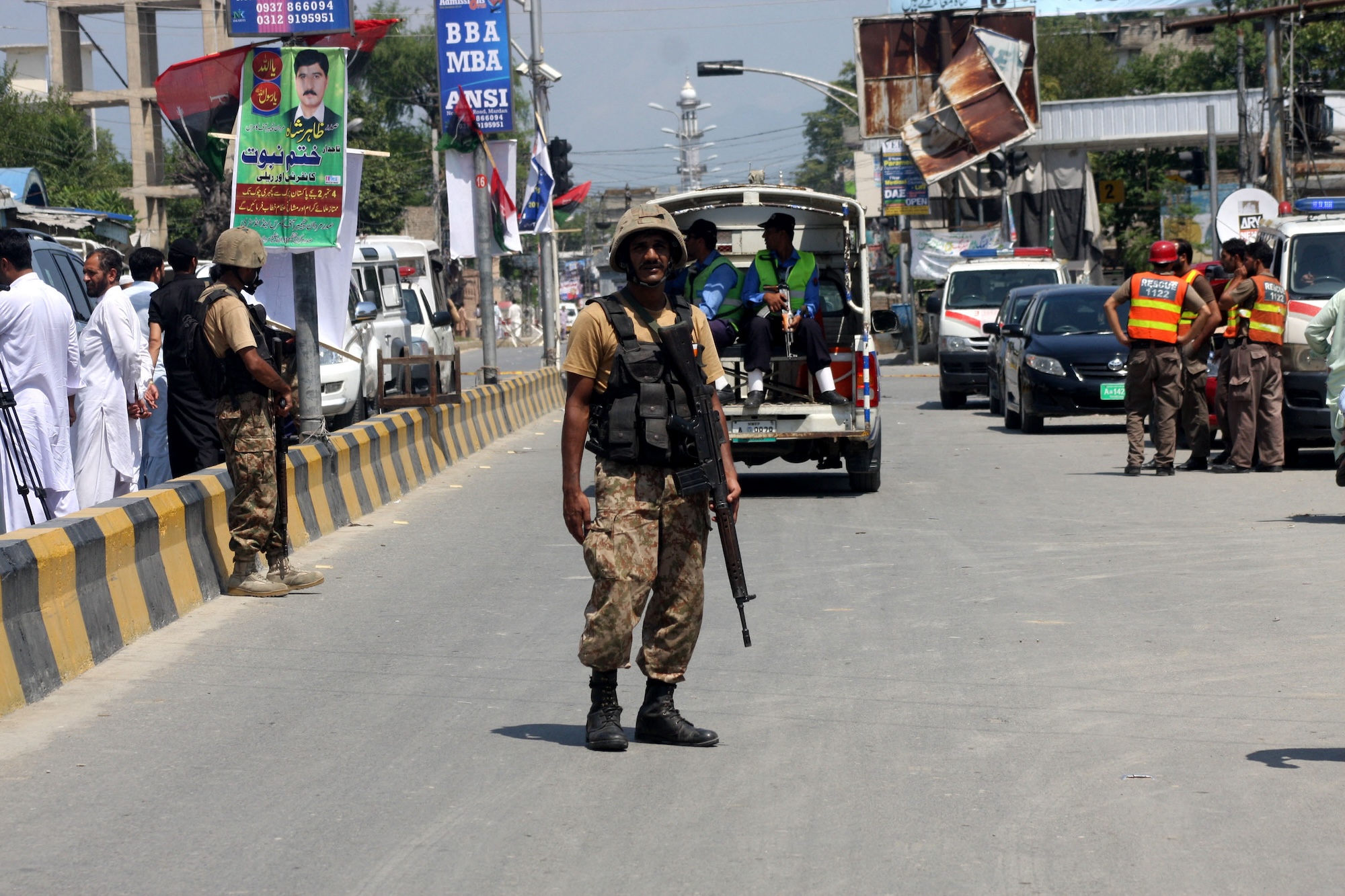 Blast Claimed by IS Kills Four in Northwest Pakistan