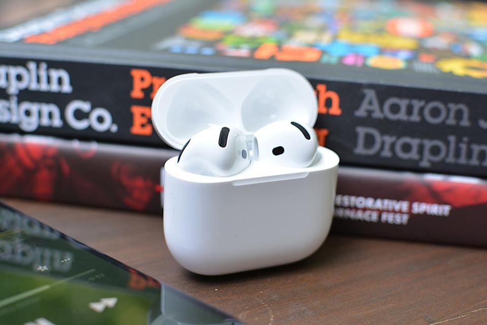 The LED light on the front of the case is now hidden.