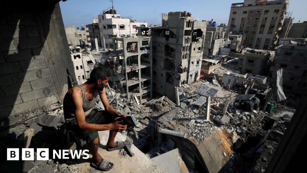 Hamas says it is consulting other groups on ceasefire plan