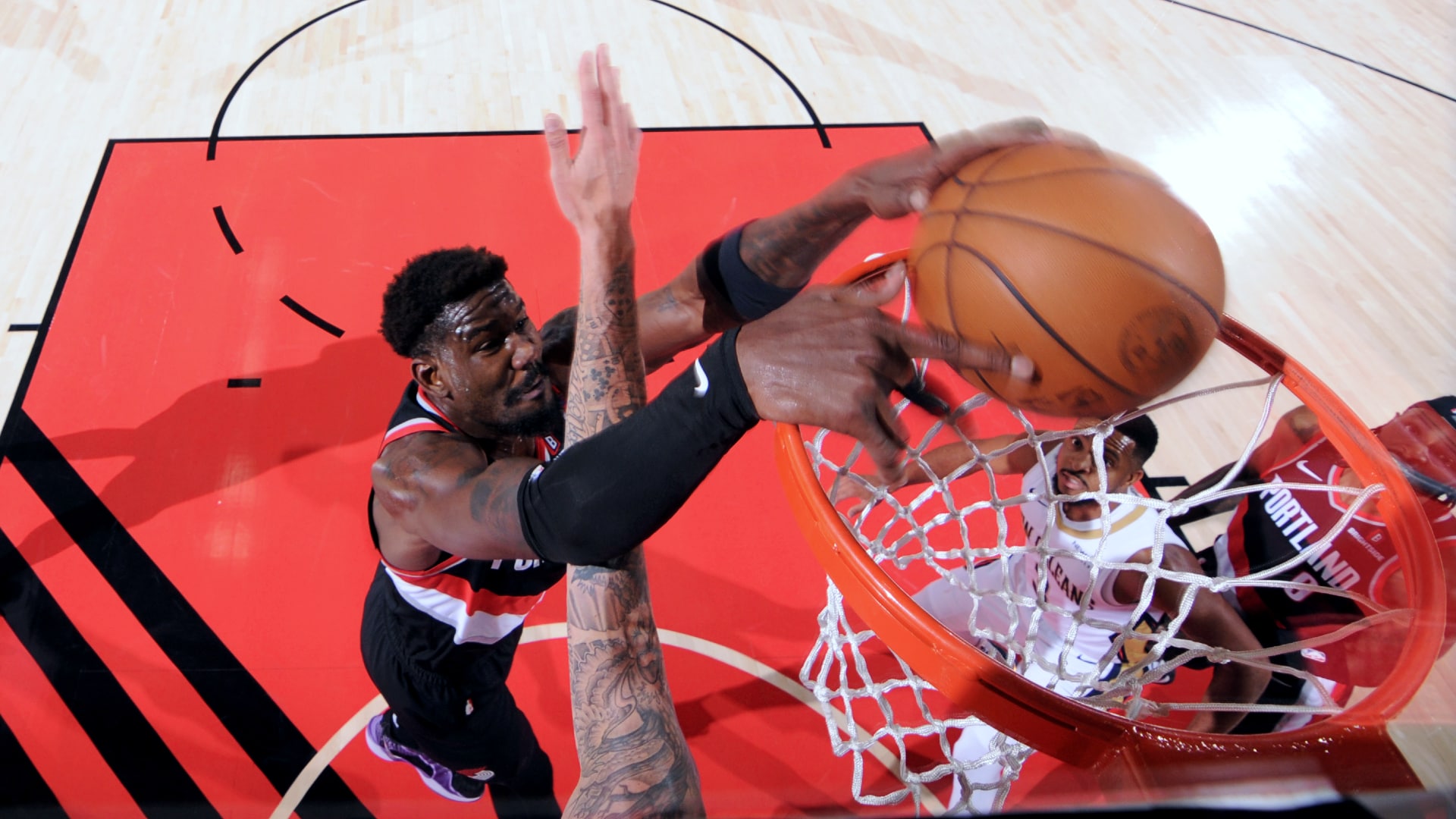 Report: Deandre Ayton expected to sign with Lakers after Blazers buyout