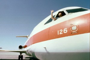 UNSPECIFIED - JANUARY 01:  Photo of Billy JOEL; Billy Joel waving from the window of a aircraft while on tour in the mid west  (Photo by Richard E. Aaron/Redferns)