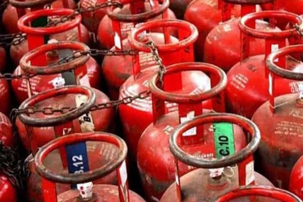 Commercial LPG cylinder prices dropped by ₹58 in Delhi –