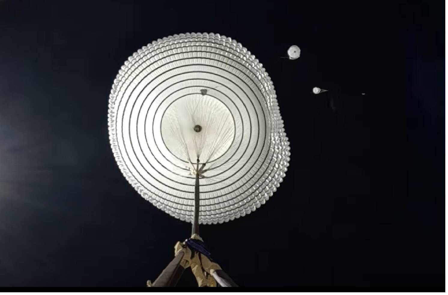 Huge parachute for European Mars mission passes test • The Register