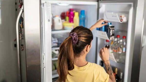 Fridge cigs (5)
