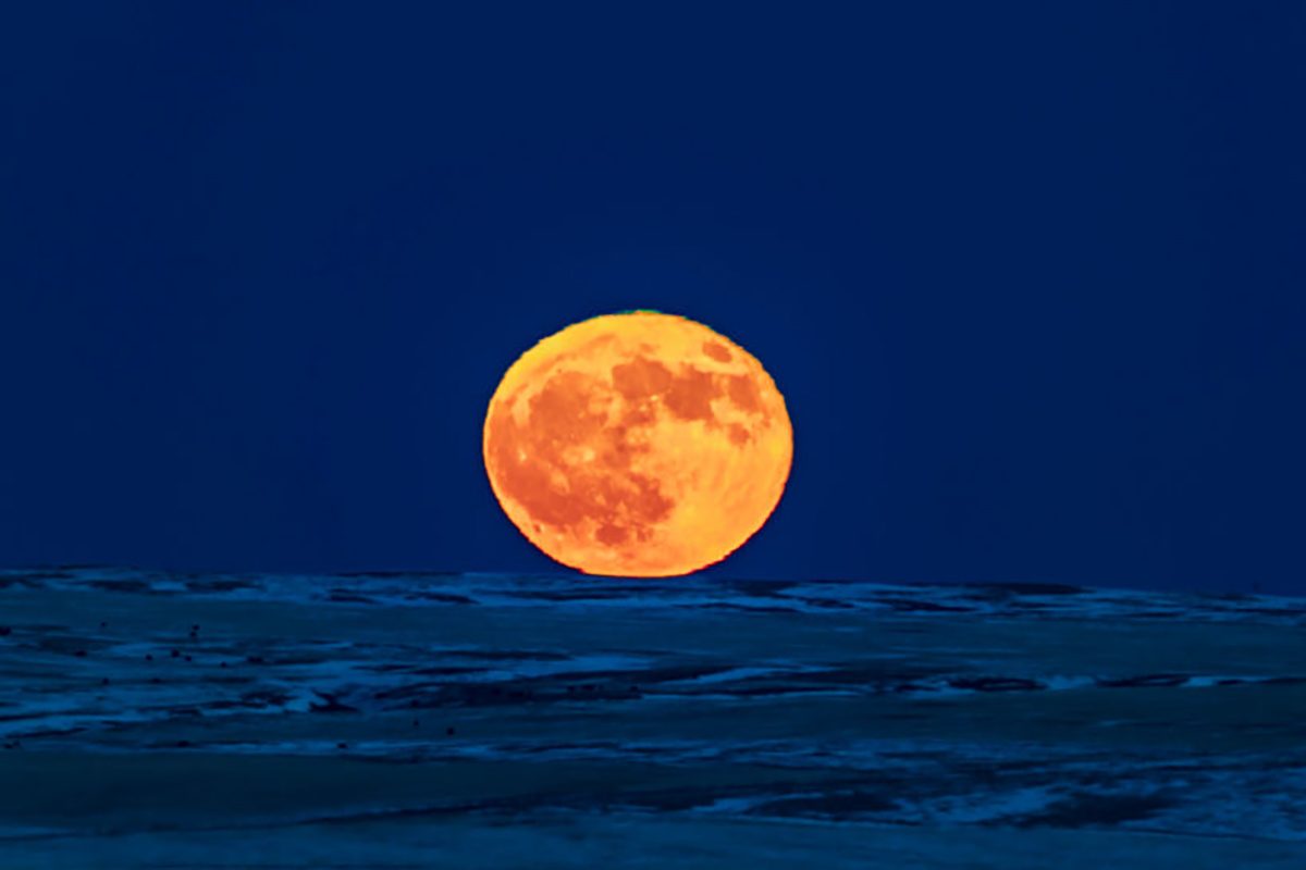 The July full Moon is the perfect chance to see a strange optical effect known as the Moon illusion
