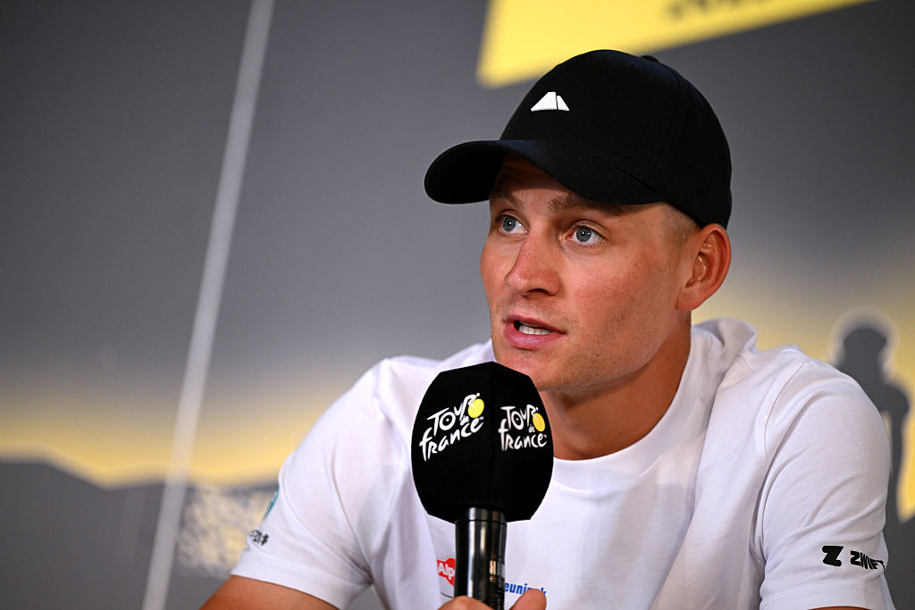 ‘Maybe making the bunch even bigger is a mistake’ – Mathieu van der Poel questions safety of increased Tour de France peloton size