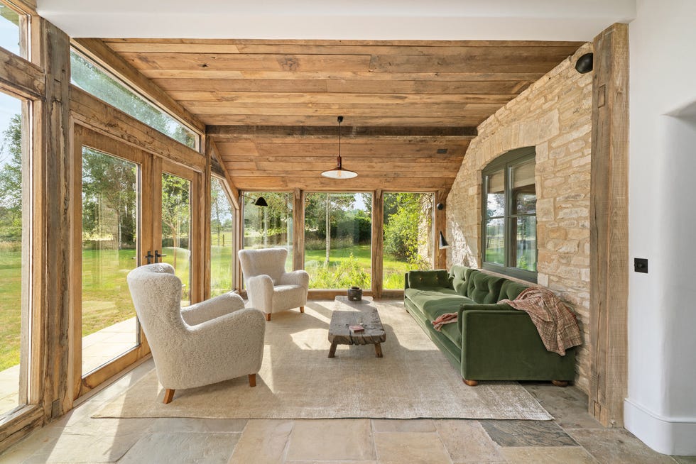 living room at ellen degeneres cotswold estate