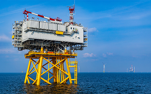 mtu engines from Rolls-Royce provide emergency power on offshore wind platforms in the UK