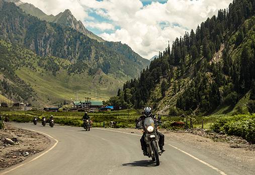 Omani bikers meet Punjab Governor to boost cultural and tourism ties