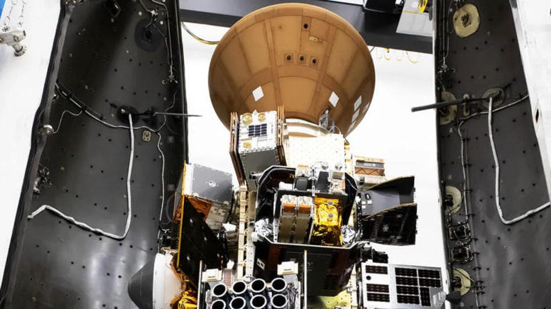 Preparing to enter a cooling phase until next year. An illustration of the spacecraft during its close approach to the Sun