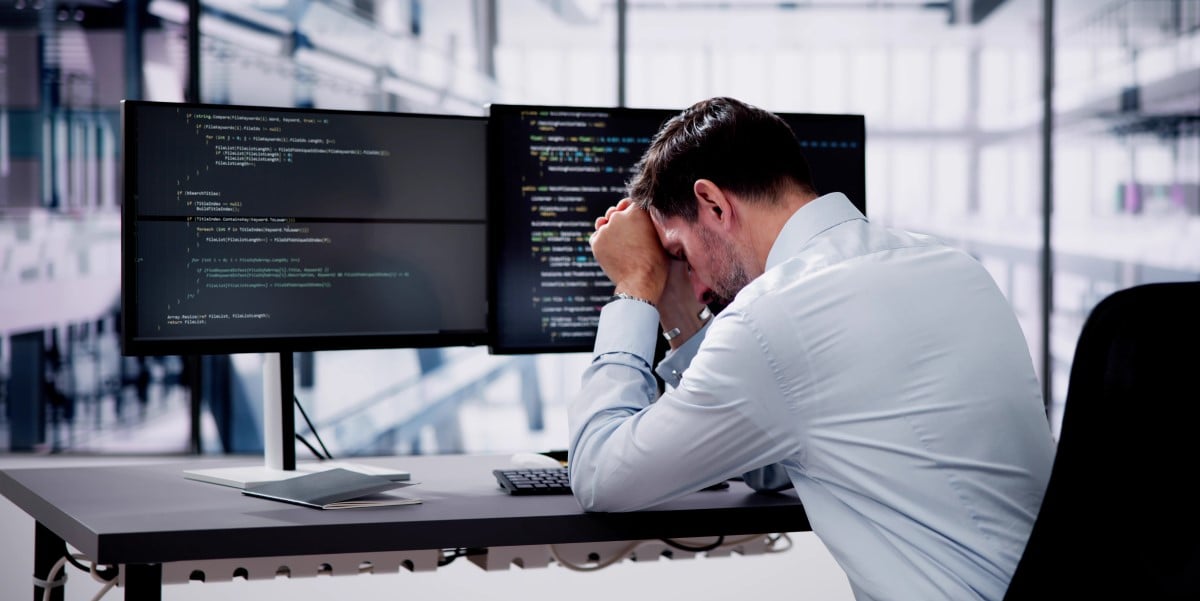 Microsoft Windows Firewall complains about Microsoft code • The Register