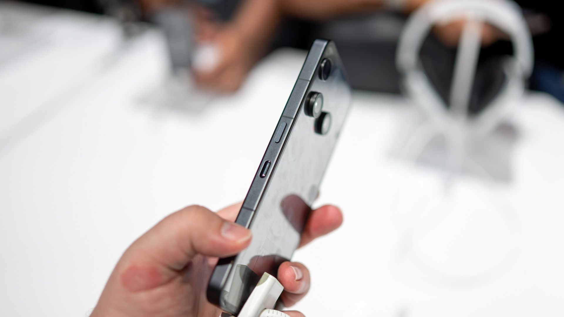 Side of the Nothing Phone 3 with its power button.
