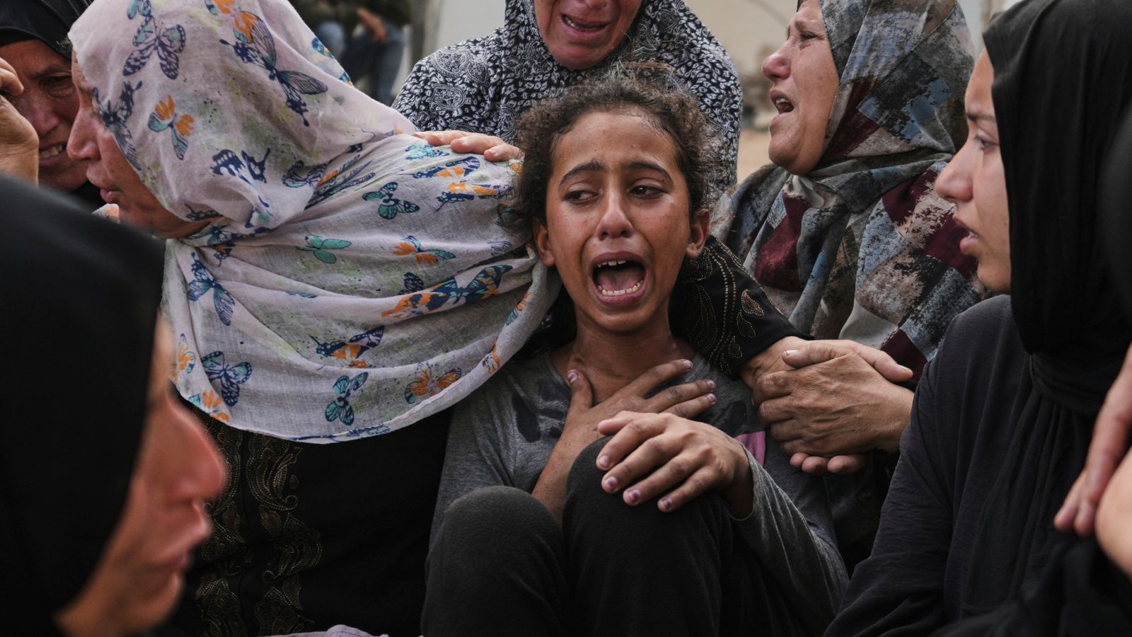 94 killed in Israeli strikes in Gaza, health authorities say – as UN expert calls situation ‘apocalyptic’ | World News