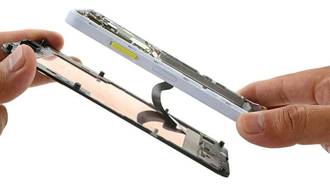 screen repair. Image courtesy iFixit screen repair. Image courtesy iFixit