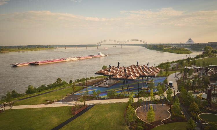Tom Lee Park / SCAPE + Studio Gang - More Images
