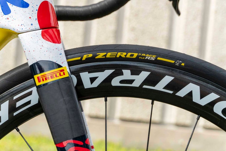 trek-madone-lidl-trek-tour-de-france-2025-matisse-thibaut-nys