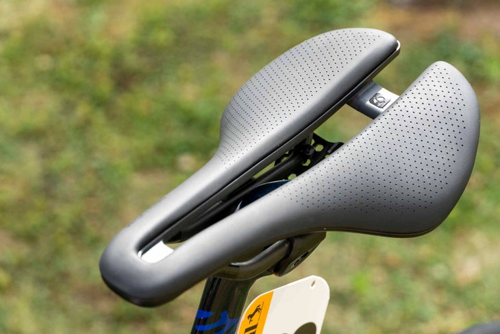 trek-madone-lidl-trek-tour-de-france-2025-matisse-thibaut-nys