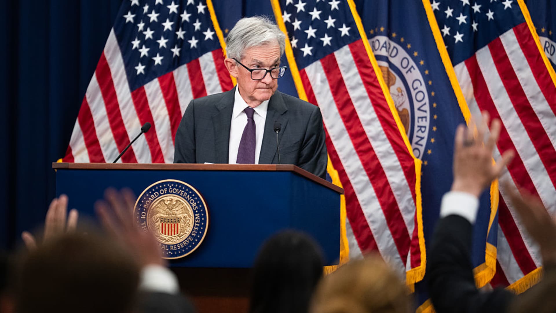 Trump’s team expands search for Fed chair to about 10 names, WSJ reports