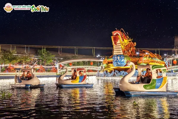 Suoi Tien celebrates its 30th birthday by offering a 50 per cent discount on entrance tickets on National Day