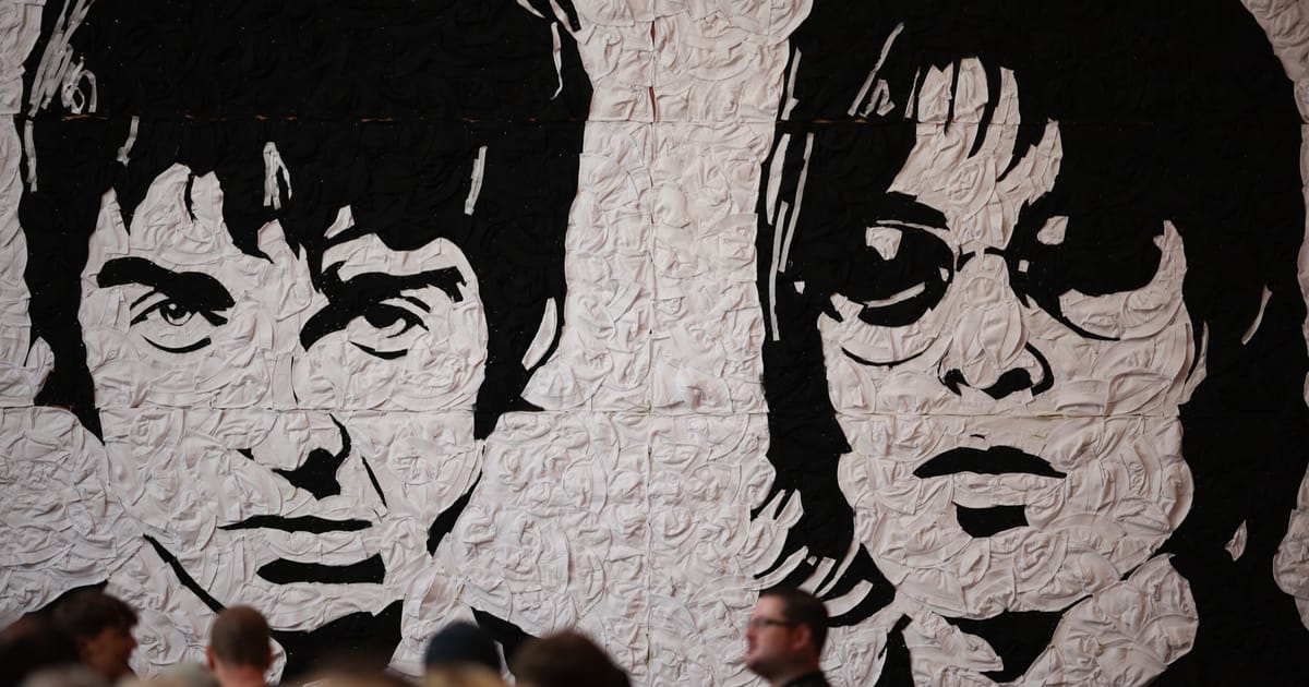 ‘Cigarettes & Alcohol’? EU health commissioner at Oasis gig – POLITICO
