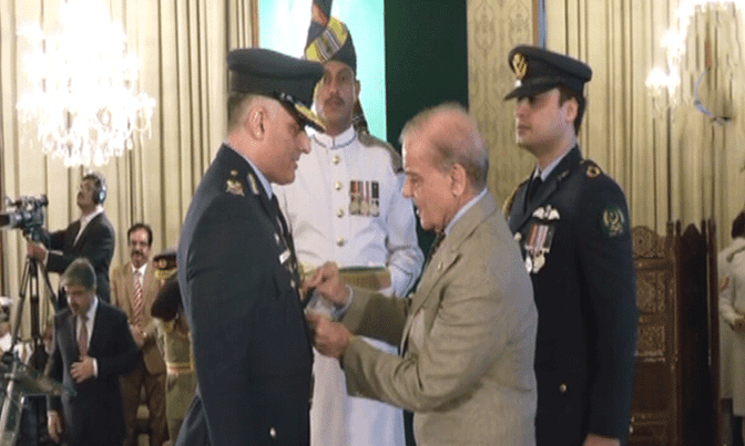Pakistan Air Force Shaheens decorated for aerial performance against India during May conflict – Pakistan