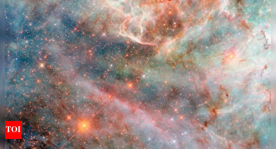 New Hubble photo shows cotton candy-like nebula in a nearby dwarf galaxy |