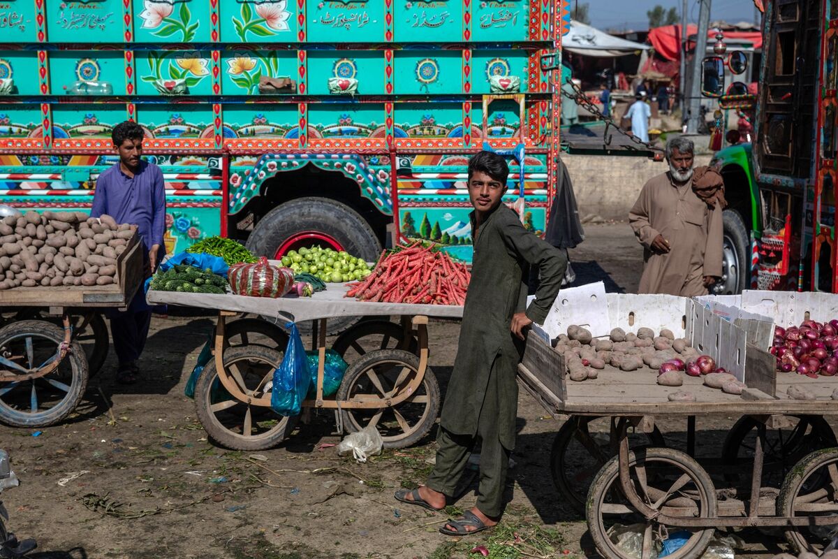 Moody’s Upgrades Pakistan Rating as Financial Conditions Improve