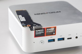 Supplied Oculink connector