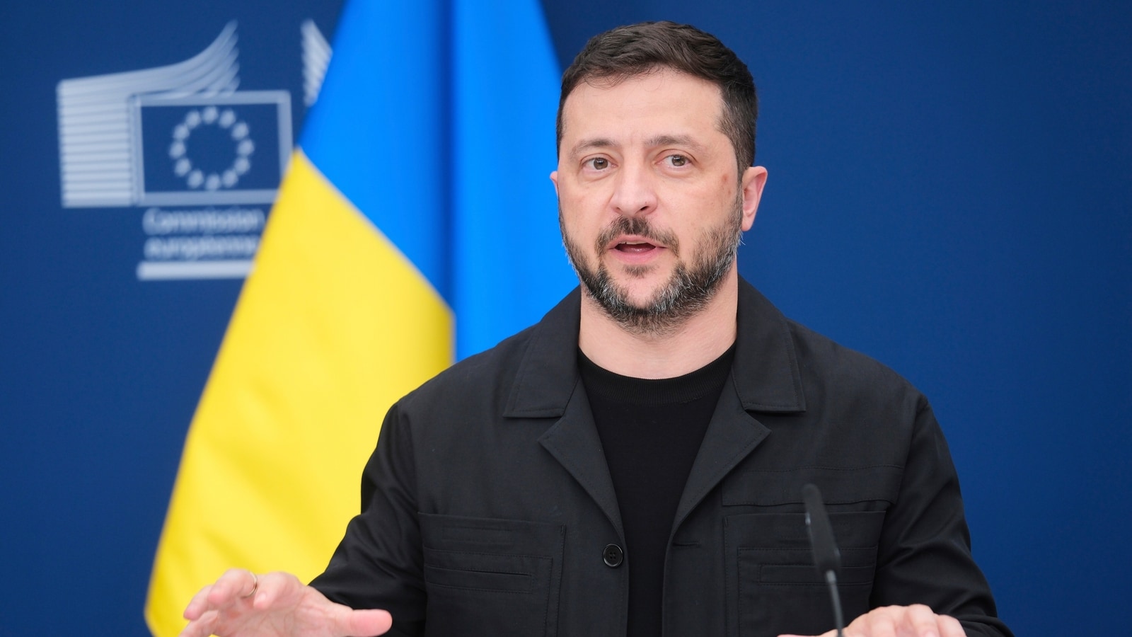 Zelensky says he aims to meet Putin once security guarantees are agreed upon | World News