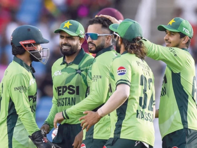 Pakistan face fifth bowler dilemma