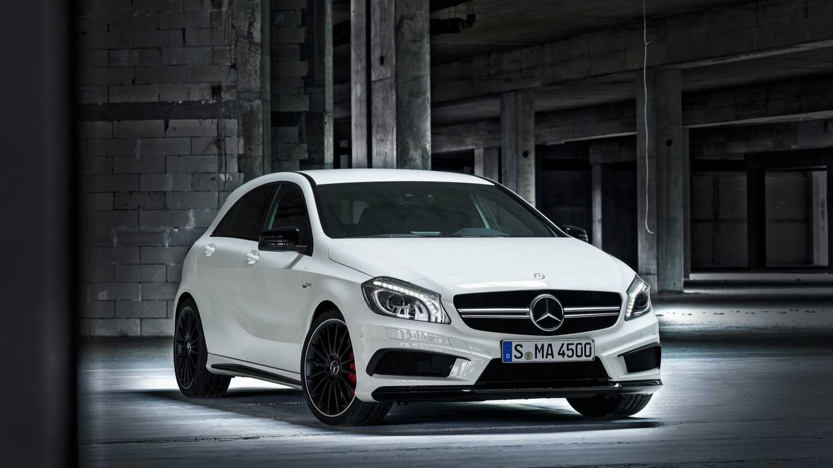 Mercedes-Benz A45 AMG front 3/4