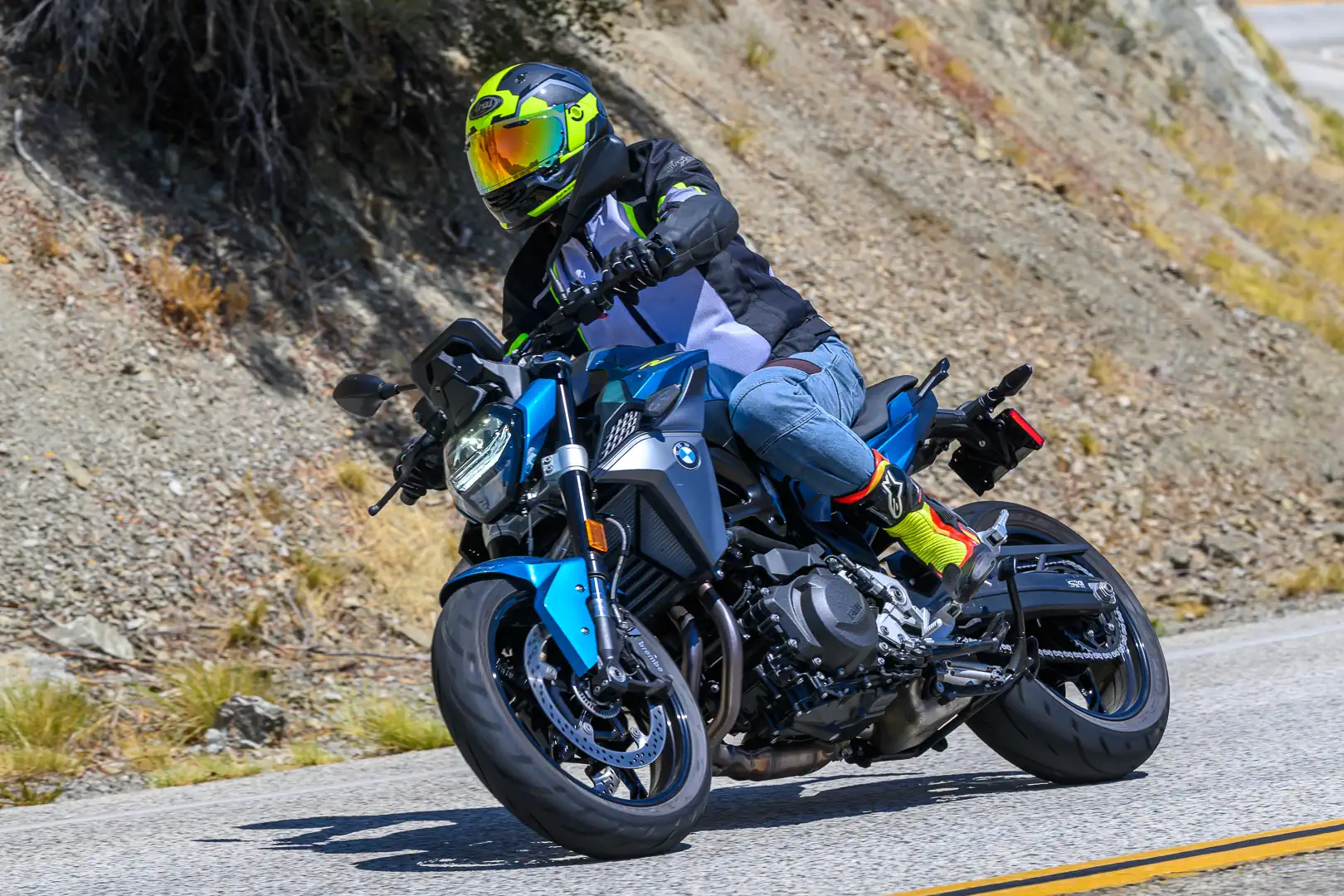 2025 BMW F 900 R Review: Upright Naked Sportbike