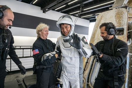 Japanese Astronaut Onishi Returns to Earth