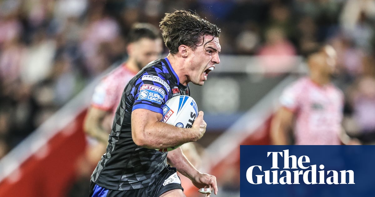 Brodie Croft’s late try seals Leeds’ statement victory at Leigh | Rugby league