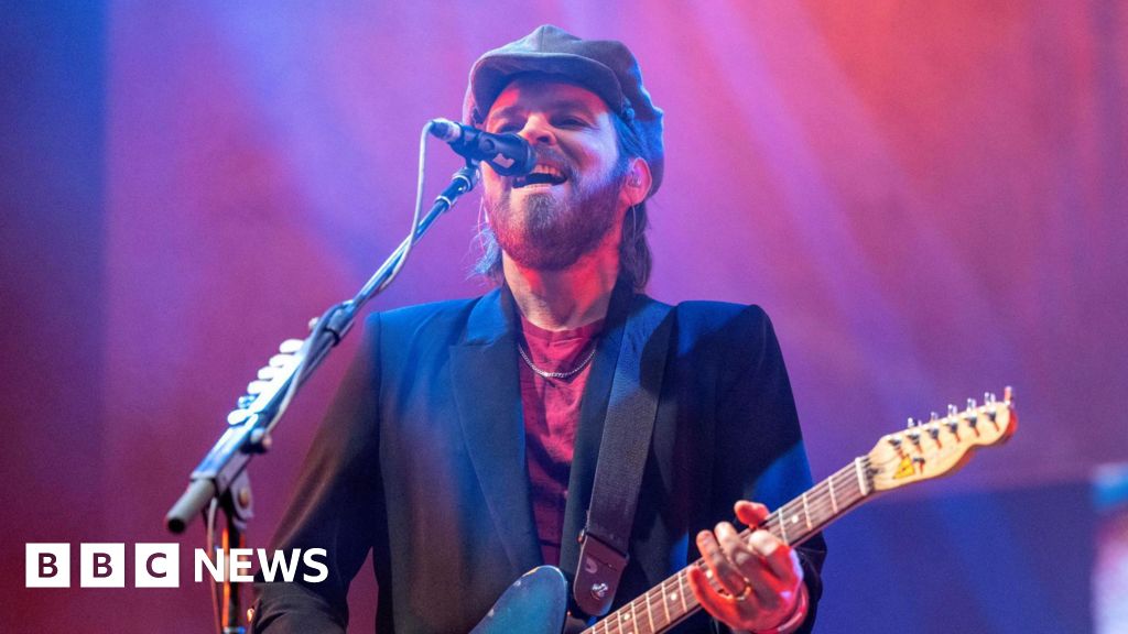 Supergrass and CMAT headline Bella’s busy Friday