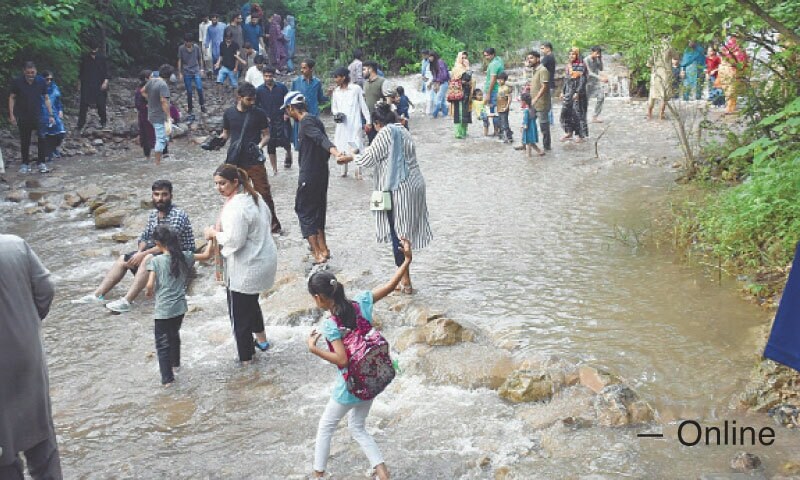 Four Margalla trails closed after heavy rain forecast – Pakistan