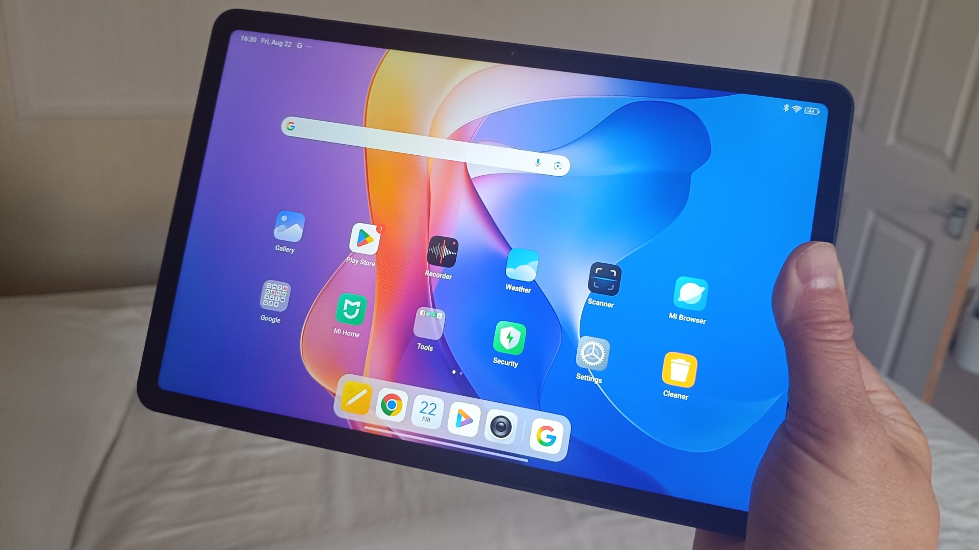 This 8GB tablet was cheap to start with: I’m astounded it’s dropped to £165!
