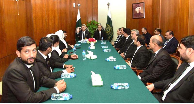 Hon'ble Chief Justice of Pakistan in meeting with delegation of Sindh High Court Bar Association at Supreme Court Branch Registry. Hon'ble Chief Justice of Sindh High Court is also present in the meeting. – Associated Press of Pakistan