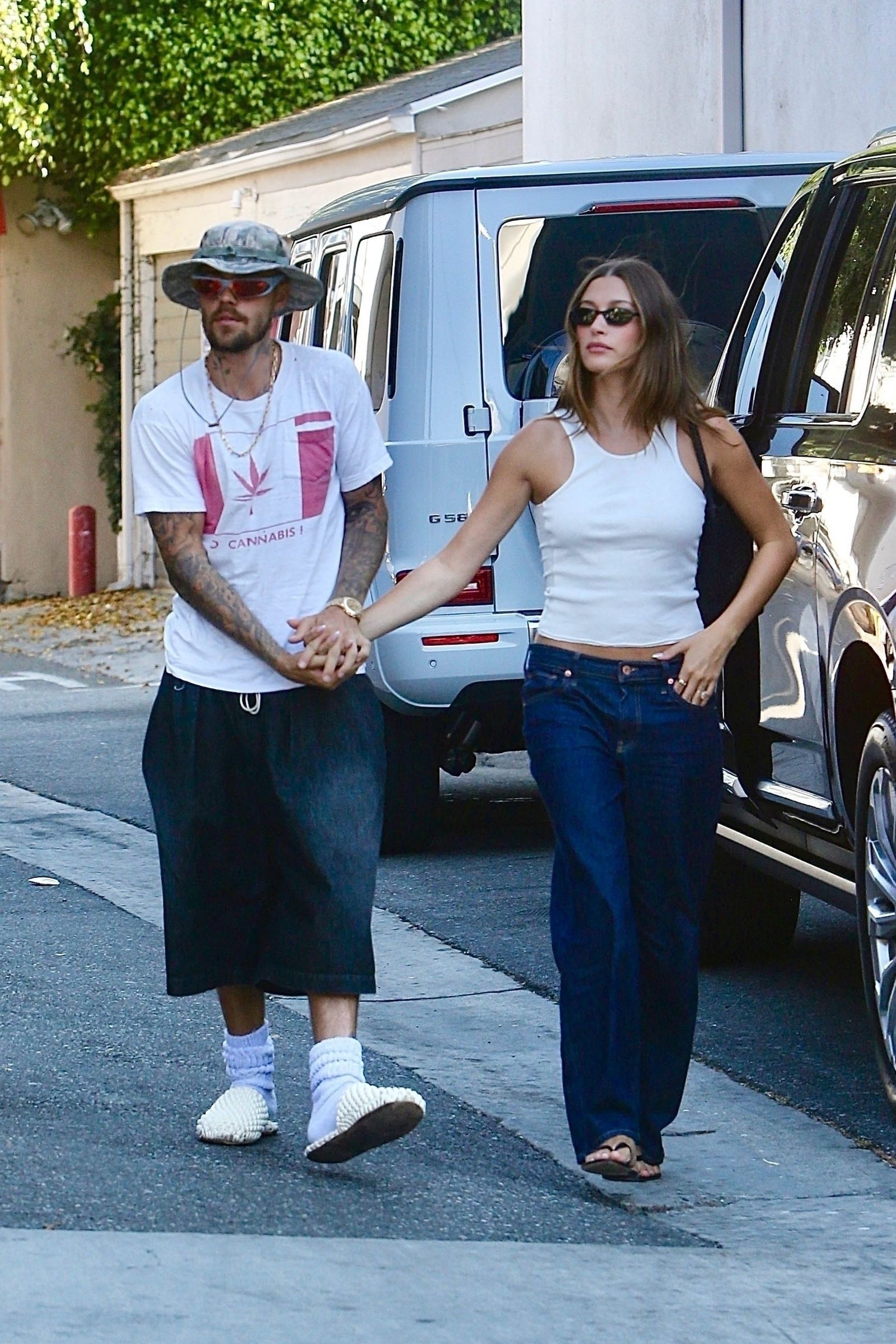 Justin and Hailey Bieber stop for smoothies after attending a children's birthday party in LA