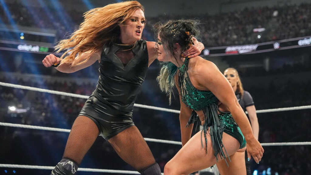Promo War on WWE Smackdown(22nd Aug): Becky Lynch Outclassed John Cena on Mic 2 Becky Lynch attacking Lyra Valkyria