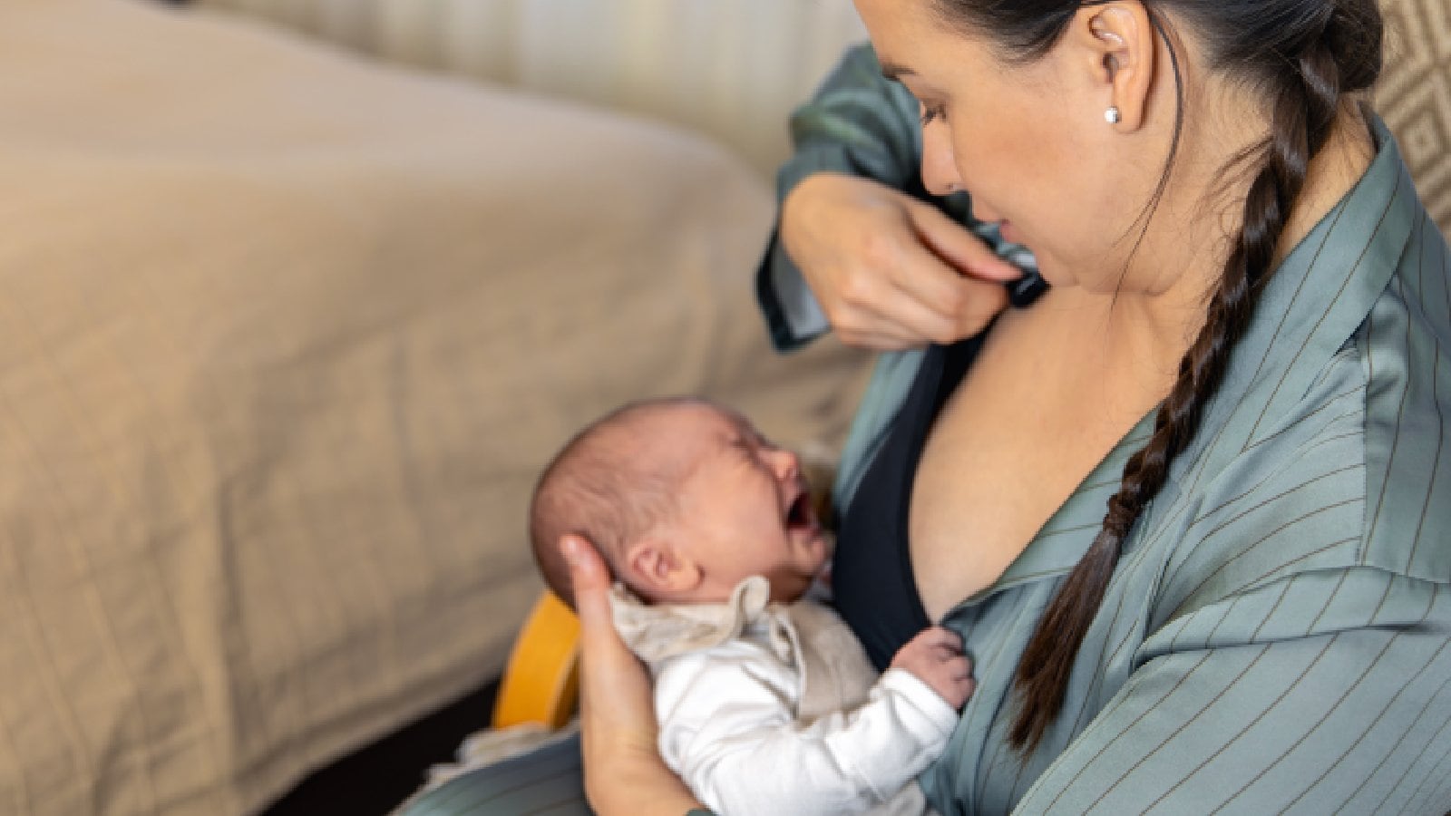 Breastfeeding can be hard if a baby doesn't latch or enough milk is not produced. (Freepik) Breastfeeding can be hard if a baby doesn't latch or enough milk is not produced. (Freepik)