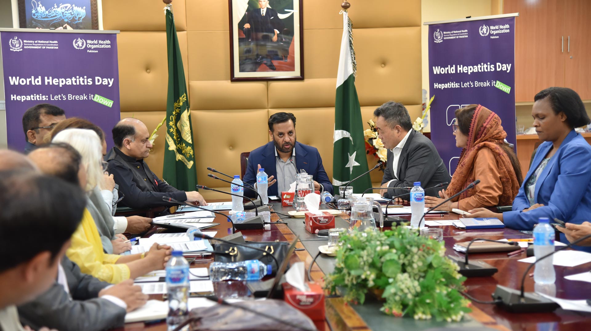 WHO EMRO | Pakistan and WHO aim to intensify hepatitis C prevention to avert 850 000 deaths and 1 million new infections | Pakistan-news