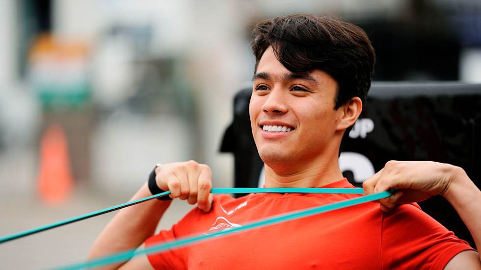 Noel León: My Ultimate Driver