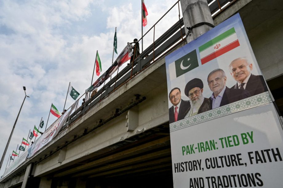 Iran–Pakistan’s strategic chessboard – Middle East Monitor