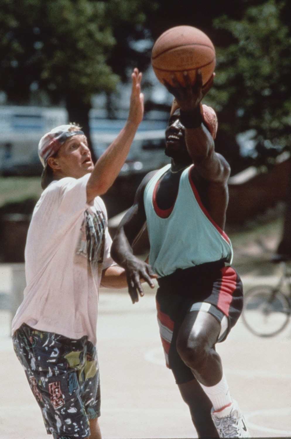 Woody Harrelson and Wesley Snipes in White Men Can’t Jump