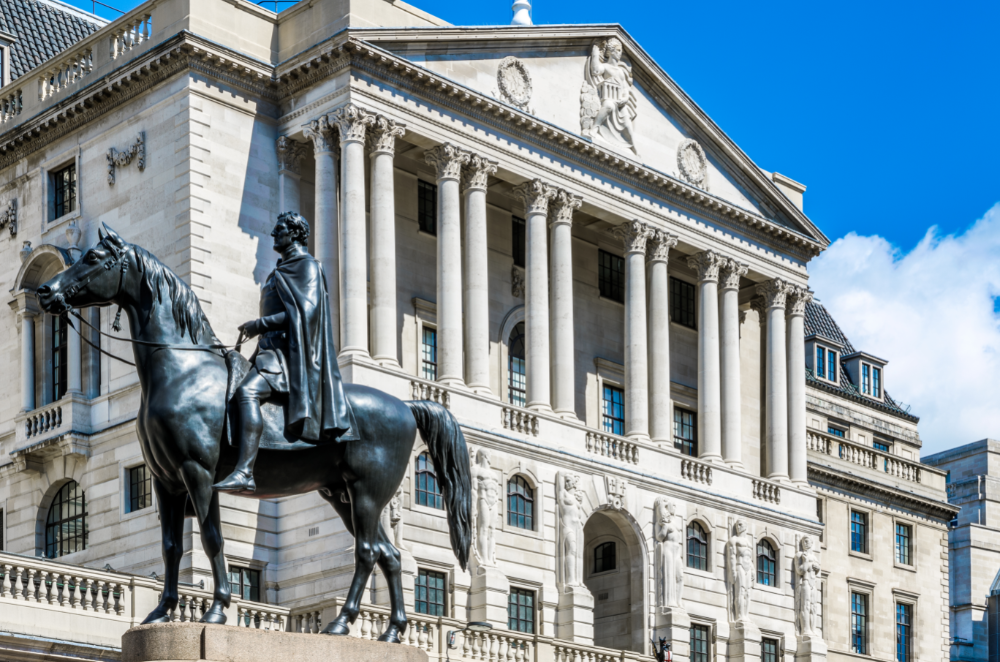 Tight Bank of England Vote Clouds Outlook for Interest Rate Cuts