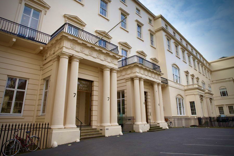 Royal Society sets out plan for full open access in 2026