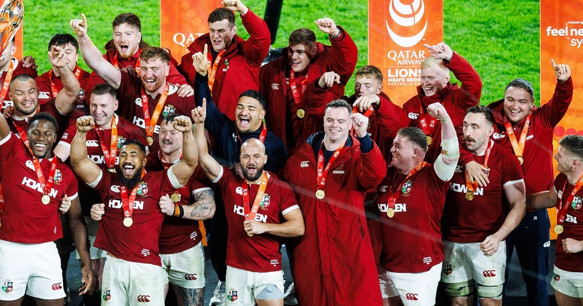 Gallery: Lions celebrate series win despite third Test loss – The British & Irish Lions
