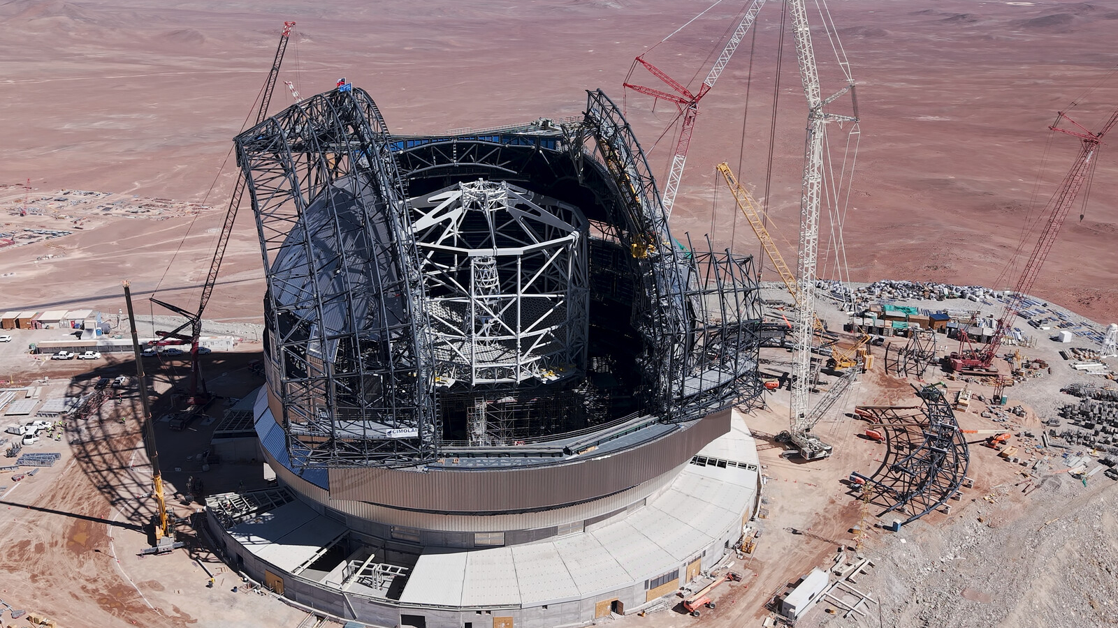 Extremely Large Telescope gets a roof photo of the day for August 5, 2025