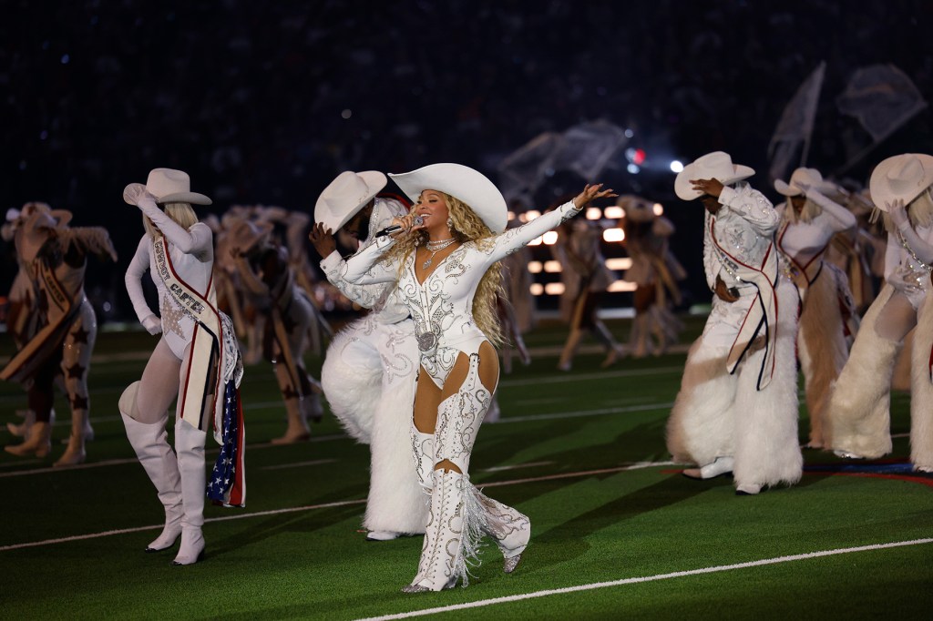 Beyonce Wins Her 1st Primetime Emmy for ‘Beyonce Bowl’